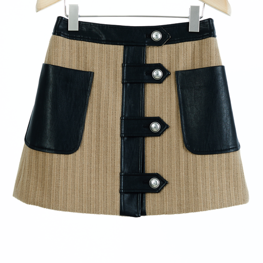 BOLD BUTTON MINI SKIRT