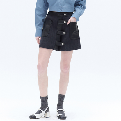 BOLD BUTTON MINI SKIRT