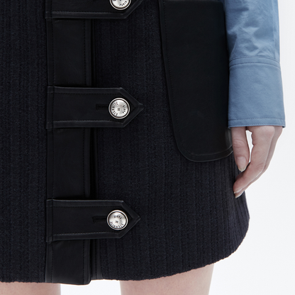 BOLD BUTTON MINI SKIRT