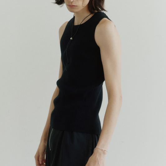 SQUARE NECK KNIT SLEEVELESS