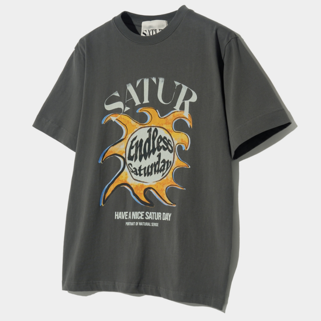 (M) Sun Retro Graphic T-Shirts