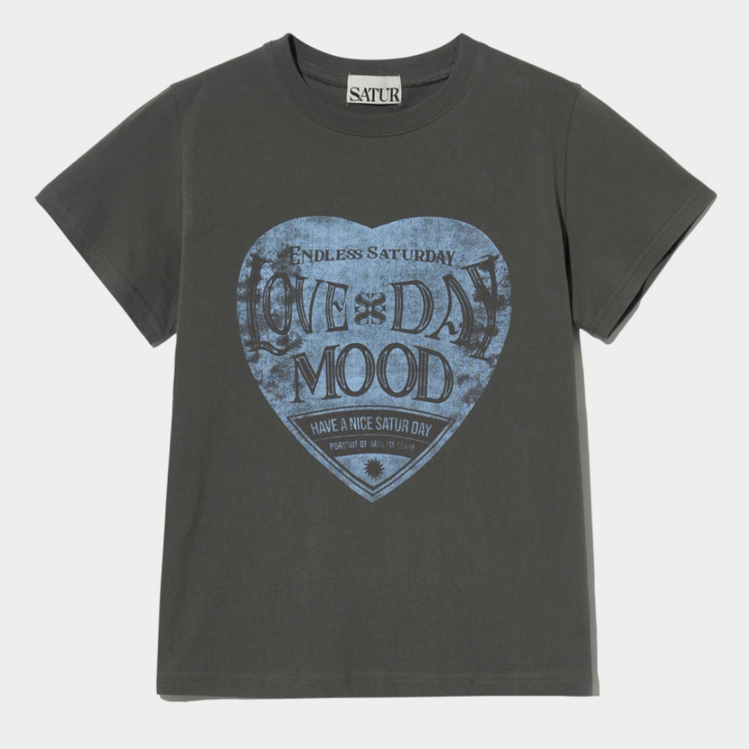 (W) Saturday Retro Mood Graphic T-Shirts