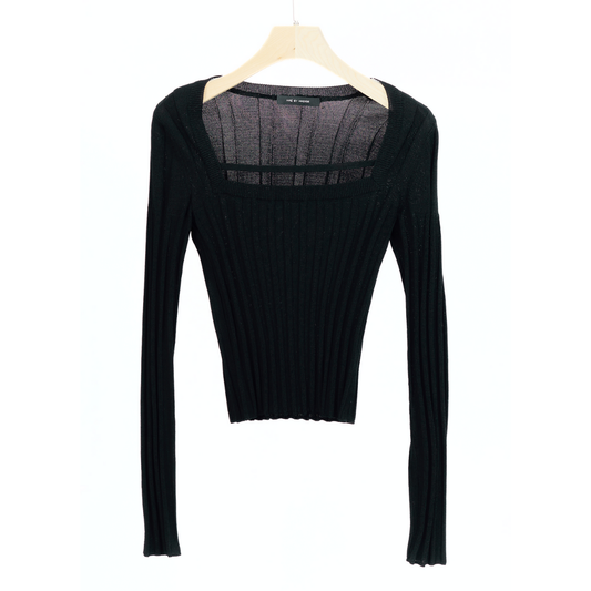 Square neck strap knitwear