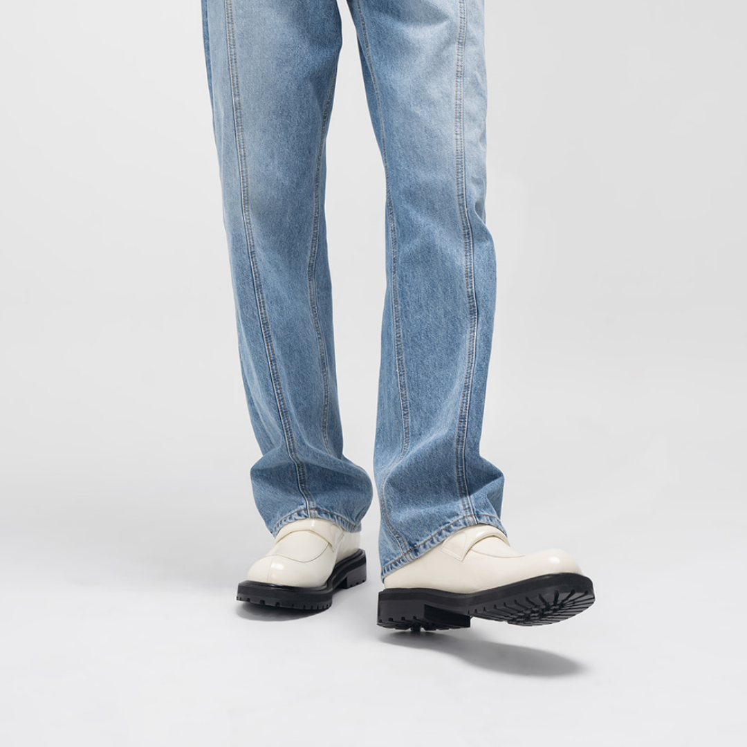 Curved Line Semi Wide Denim Pants